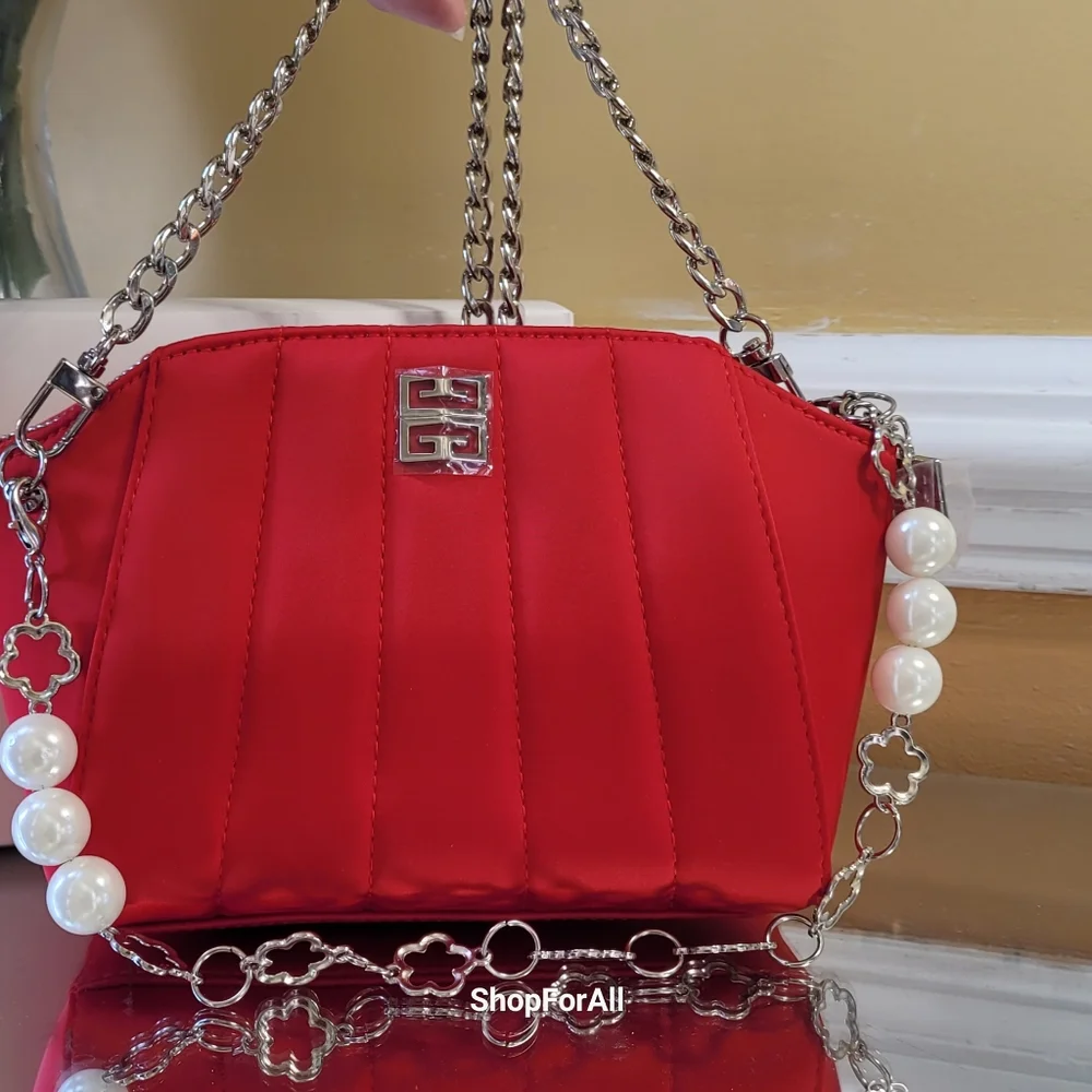 Givenchy - Picture 6 of 16